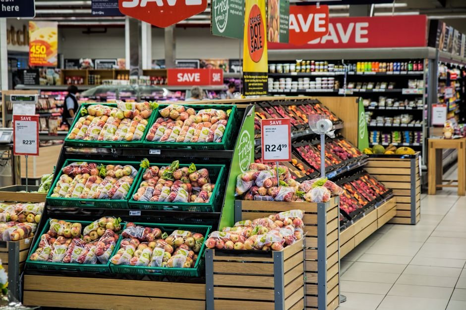 How to Hire, Train, and Keep Good Staff for Your Nepal NPR 99 Store — Photo by Pixabay on Pexels