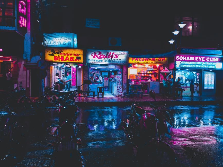 How to Open a Dollar Store in Kolkata, India — Photo by Rahul Pandit on Pexels