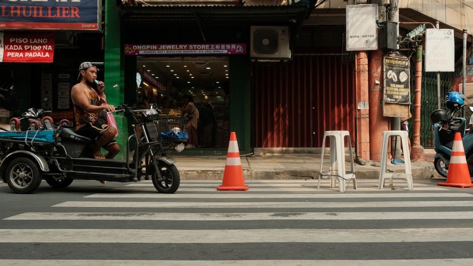 How to Open a Dollar Store in Manila, Philippines — Photo by Zachary Angeles on Pexels