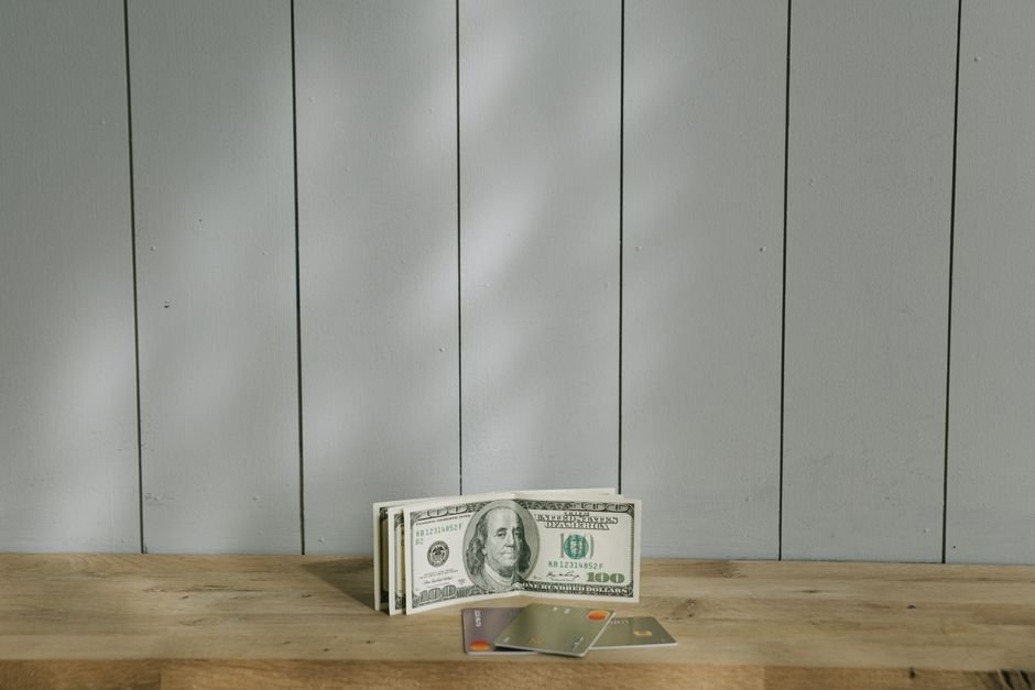 Dollar Store MOQ Minimum Order: AwwwStore Guide — Photo by Ivan S on Pexels