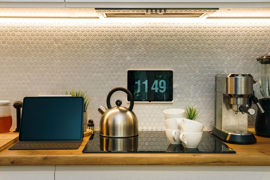 Best Kitchen Gadgets to Stock in Your Dollar Store (2026 Wholesale Guide) — Photo by Jakub Zerdzicki on Pexels