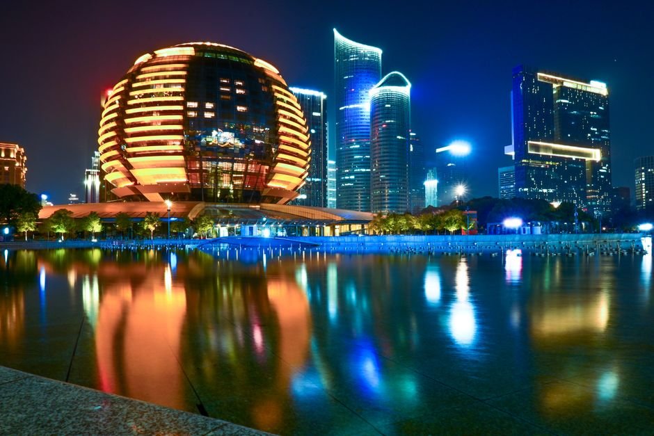 AwwwStore: Your Top Yiwu Zhejiang Dollar Store Supplier — Photo by Shane hao on Pexels