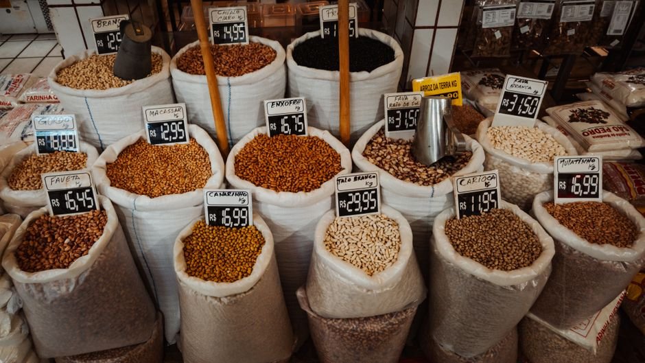 AwwwStore: Your #1 China Wholesale Source for Dollar Stores — Photo by Ivett M on Pexels