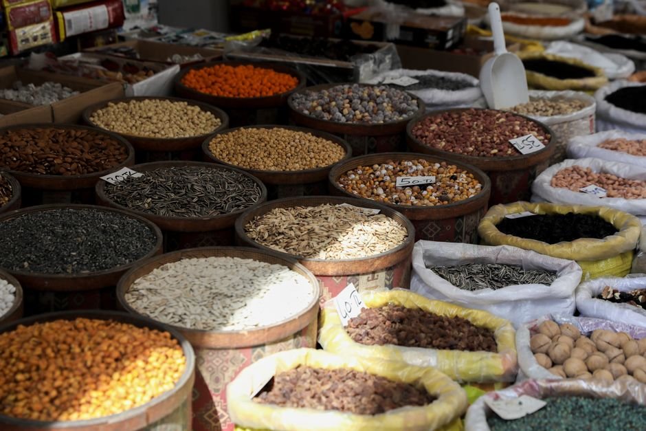 Shop China Wholesale Market: Yiwu Dollar Store Deals — Photo by Halis Çöllü on Pexels