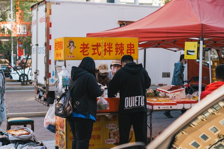 Buying from China Wholesale: AwwwStore Yiwu Guide — Photo by Gibson Chan on Pexels