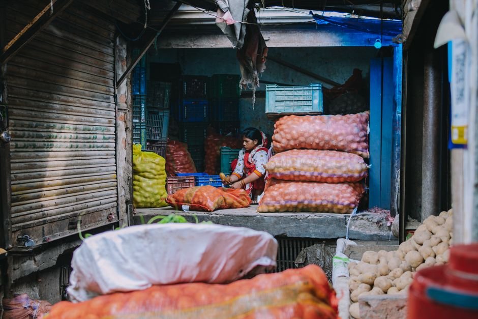 AwwwStore’s Guide to the Surat Wholesale Market — Photo by Pramod  Tiwari on Pexels