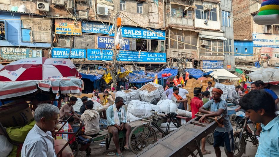 Best Delhi Wholesale Market for AwwwStore Dollar Goods — Photo by Mahendra Meena on Pexels