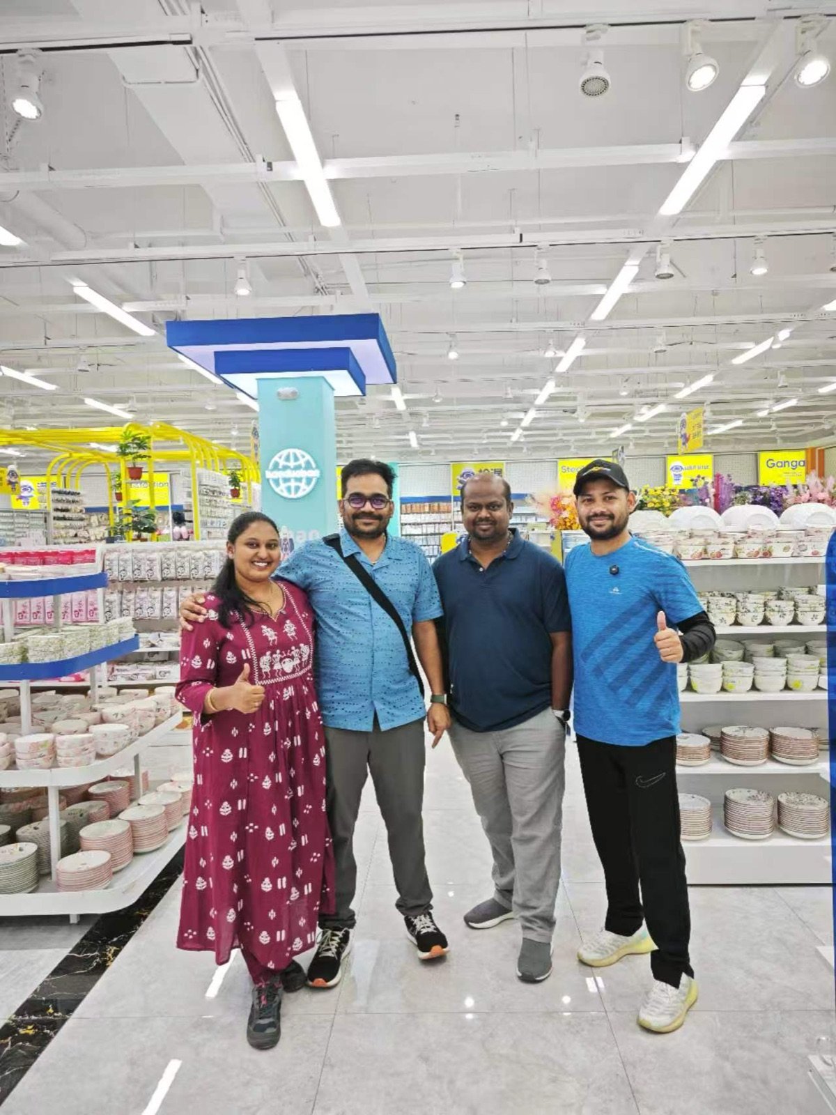 AwwwStore buyer meeting and store visit