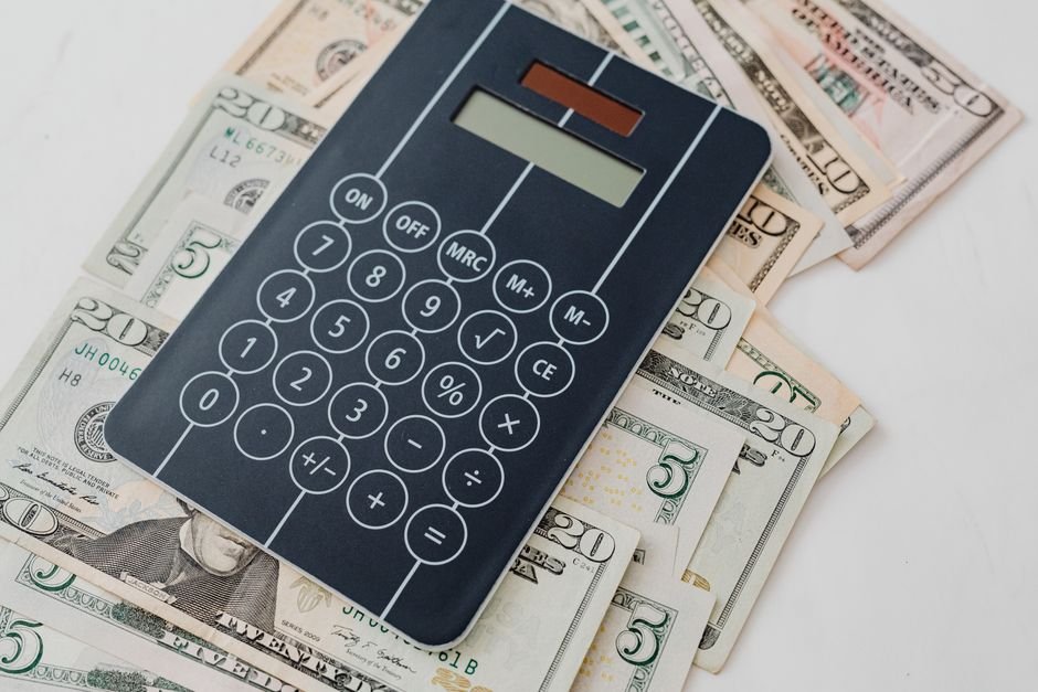 Dollar Store Opening Cost Breakdown 2026 — Photo by https://kaboompics.com/ on Pexels