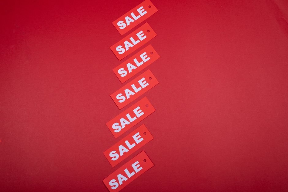 Dollar Store Clearance Pallets for Resale — Photo by Tamanna Rumee on Pexels