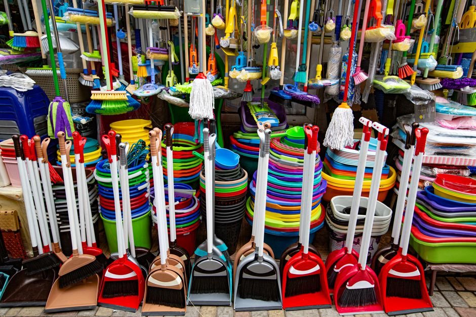 Resale Dollar Store Items on Amazon: AwwwStore Guide — Photo by Victoria Emerson on Pexels