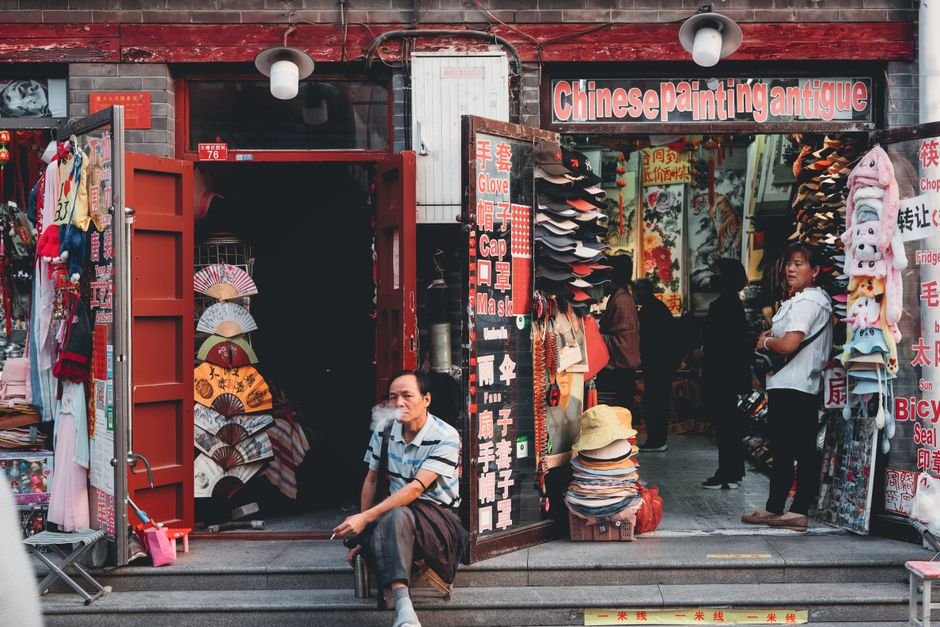 China Dollar Store Wholesale: AwwwStore Bulk Guide — Photo by zhang kaiyv on Pexels