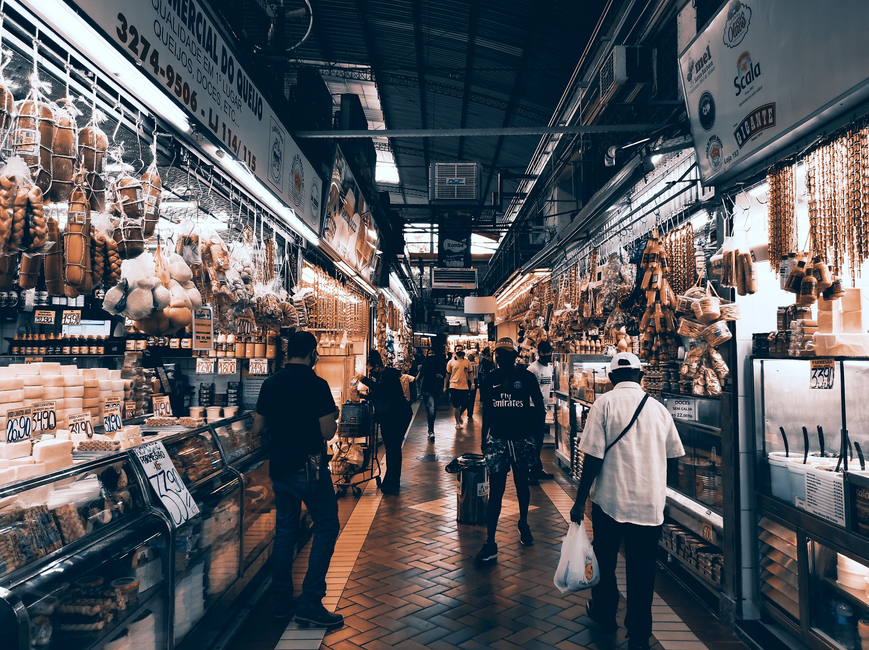 Dollar Store Marketing Ideas for Local Customers — Photo by Andre Moura on Pexels