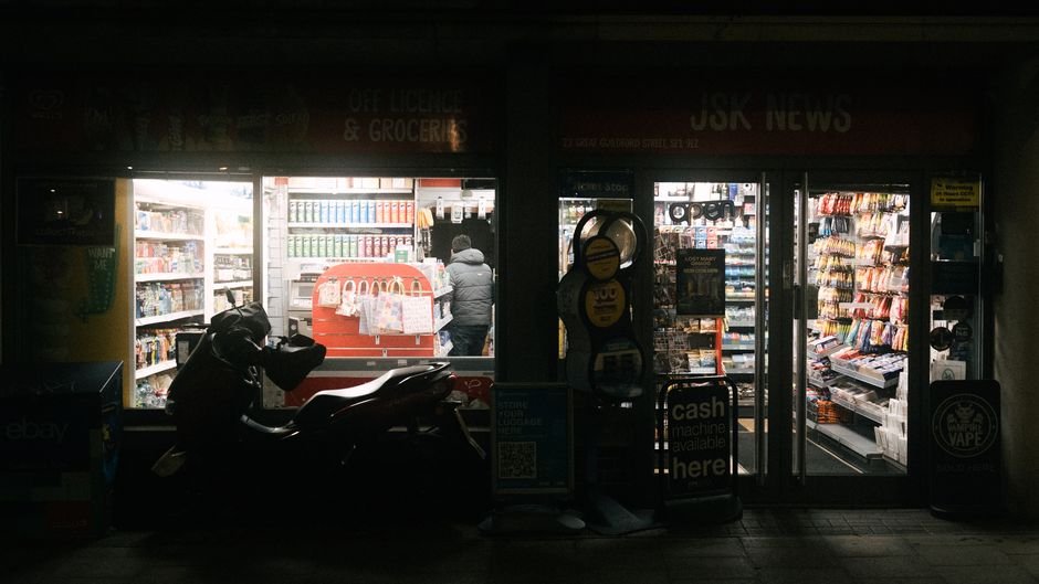How to Start a Dollar Store in UK — Photo by Ryan Morris on Pexels