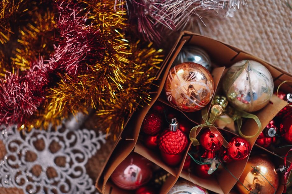 Best Dollar Store Items for Christmas — Photo by KoolShooters on Pexels