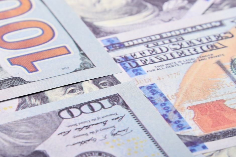 AwwwStore: Your Dollar Store Global Wholesale Partner — Photo by adrian vieriu on Pexels